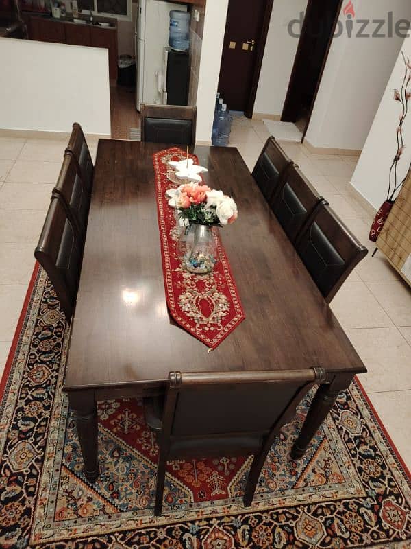 urgent sale 8 seater dinning table set 3