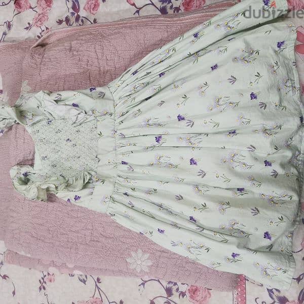 girl kids dress used size 4 yrs فستان أطفال مستعمل قياس ٤ سنوات 0