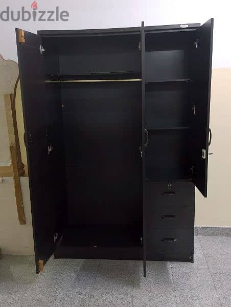 cabinet for sale 3 dor best condition applied for only 35 riyal 1