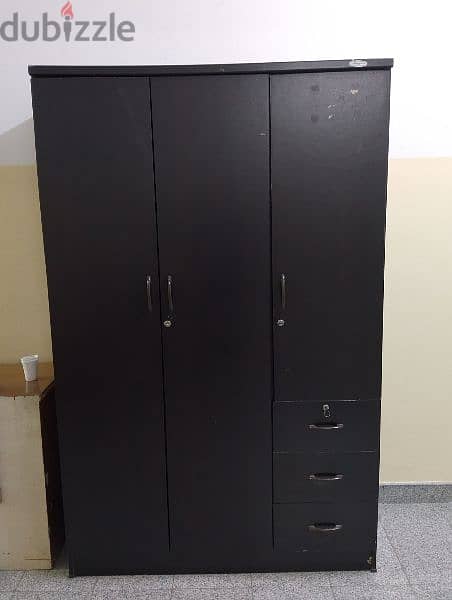 cabinet for sale 3 dor best condition applied for only 35 riyal 0