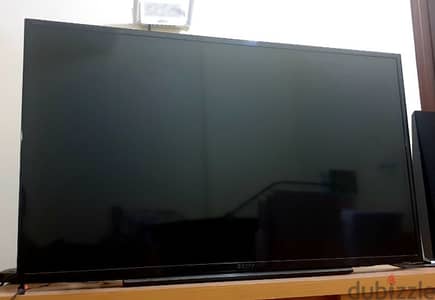 SONY BRAVIA 40", excellent condition, single-user.