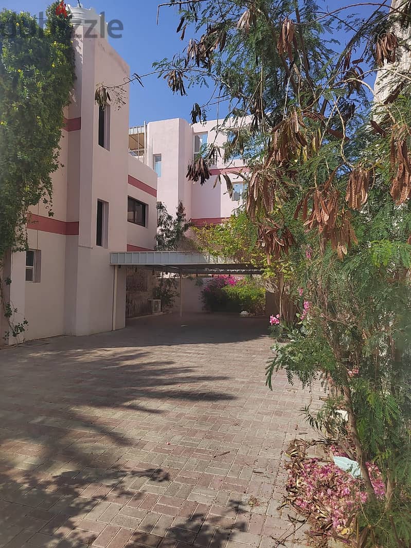 For Rent Villa 3BHK+1 - Madinat Al Sultan Qabous 1