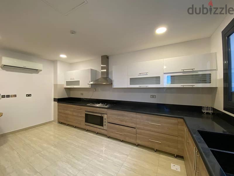 New Villa for Rent in Qurum, فيلا راقية للأيجار في القرم 3