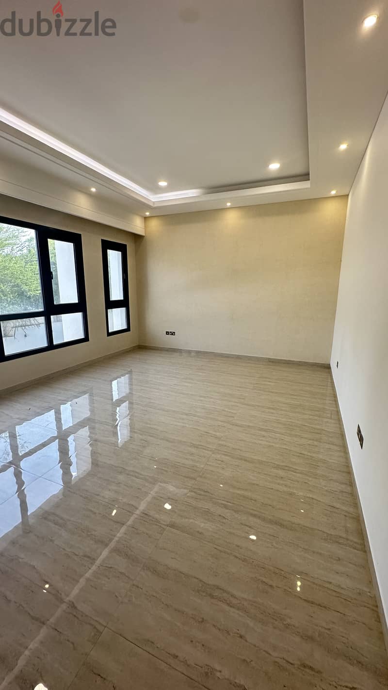 New Villa for Rent in Qurum, فيلا راقية للأيجار في القرم 5