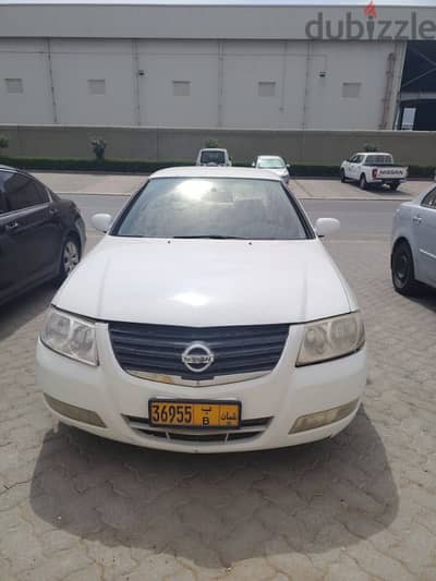 Nissan Sunny 2012