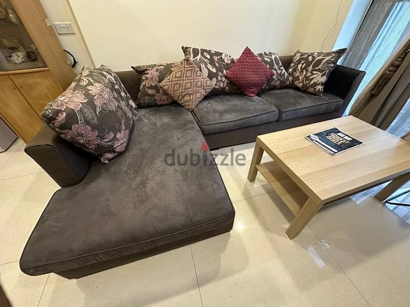 Sofa urgent sale 3