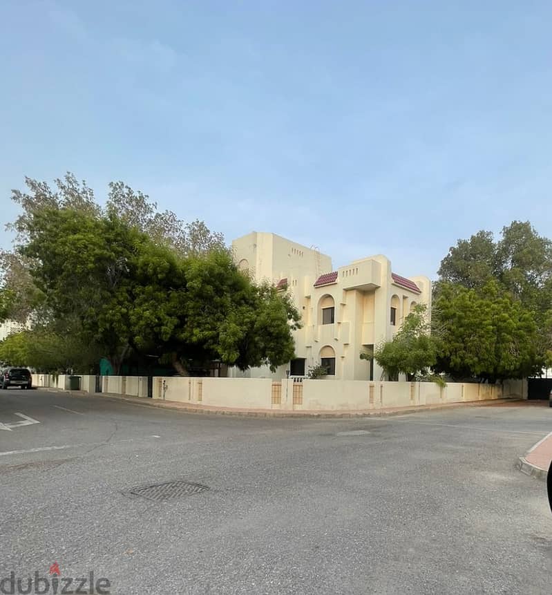 "SR-GF-417 Wide villa to let in Al Mawaleh north. Compound 0