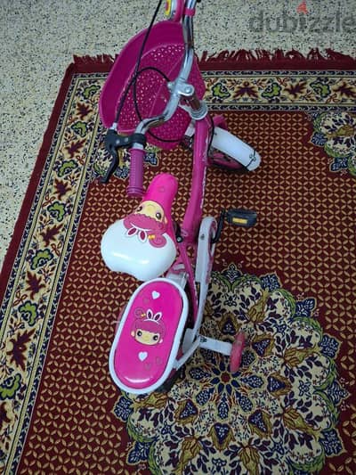 girl cycle