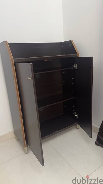 Shoe Cabinet for Sale – Excellent Condition!