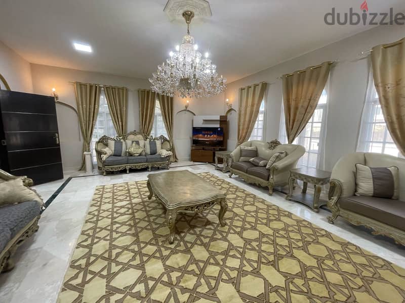 Golden opportunity to rent large apartment in distinguished, quiet and 12