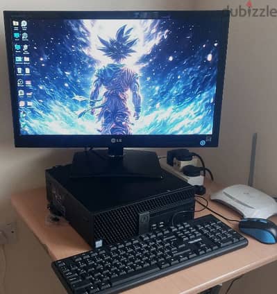 dell desk top with monitor