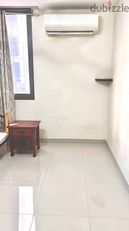 Single Room for Executive Bachelors ( only South Indian) 2