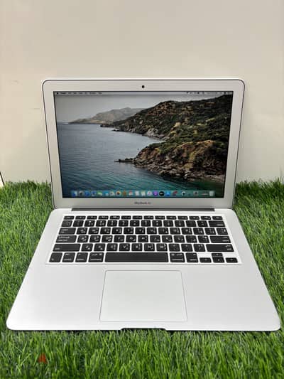 Huge Discount On Apple Macbook Air Retina Display Core i5 128Gb SSD