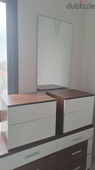 Chest of Drawer + 2 Side table  + Mirror