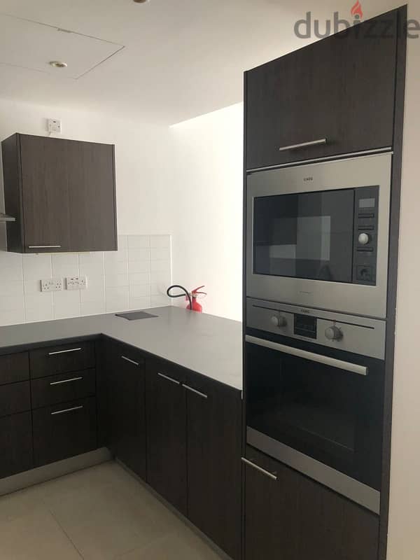 1 BHK Ground Floor - For rent in Mouj 5