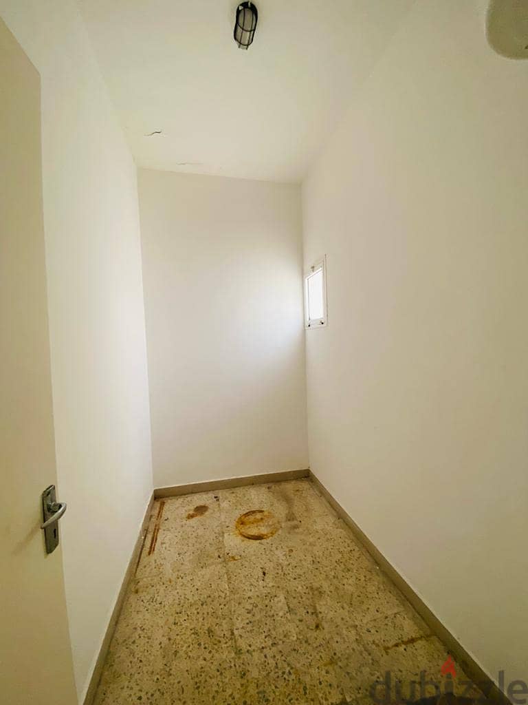 3 BHK unfurnished Apartment (1st floor) fhd 4