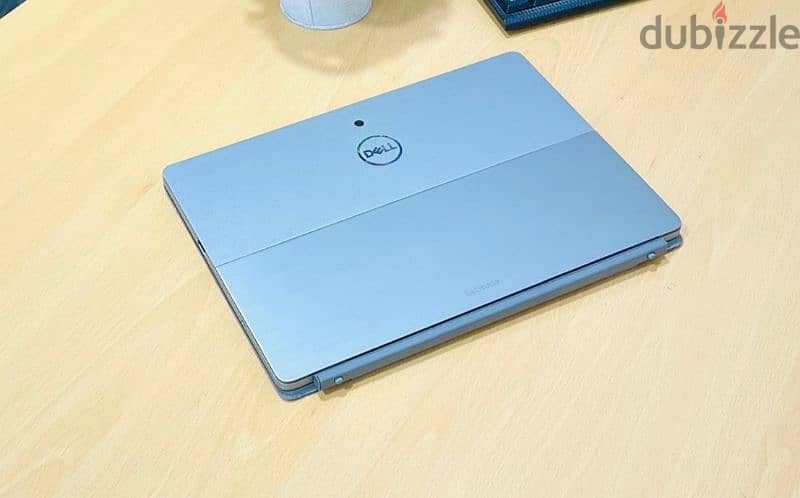 Dell Lat 7200 2 in 1 Ci5 8th 16GB,  256GB M. 2, 12.3” inc  Touc 2