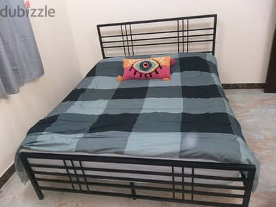 Queen size Bed