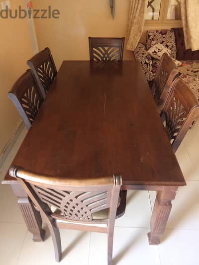 طاولة سفرة مع ٦ كراسي _ Dining table with 6 chairs