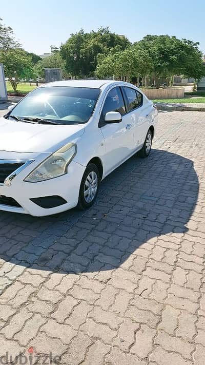 Nissan Sunny 2015