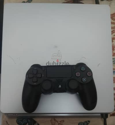 PLAY STATION 4 SLIM