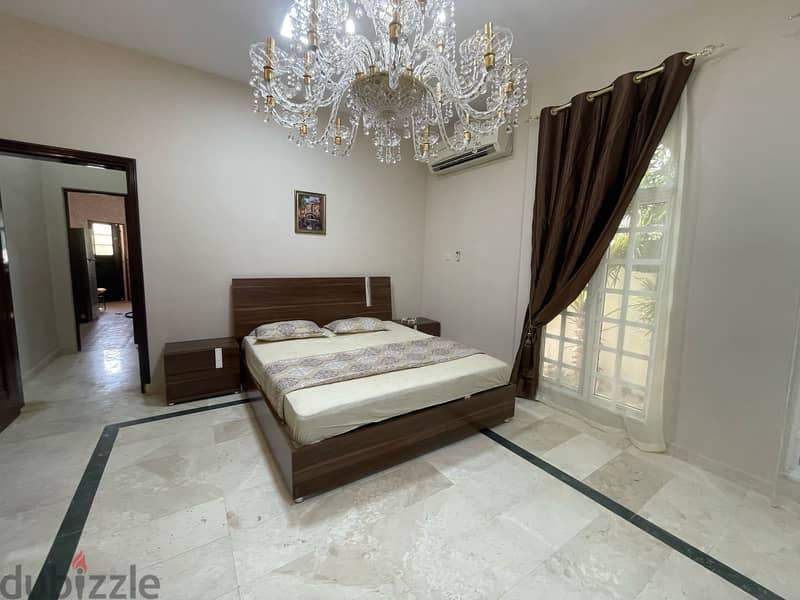 ‎ Golden opportunity to rent large apartment in a distinguished, quiet 13