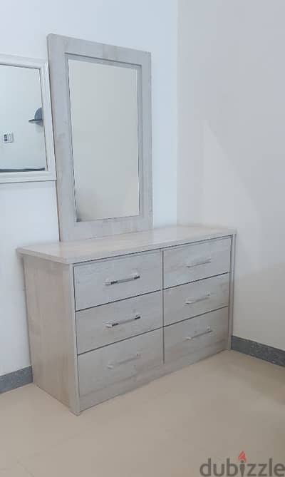 Dressing table