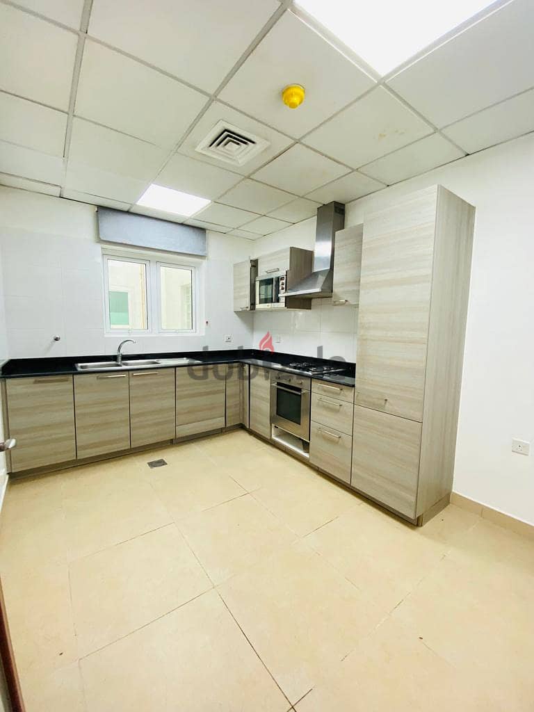 3 BHK Unfurnished apartment in Muscat Grand Mall dgd 2