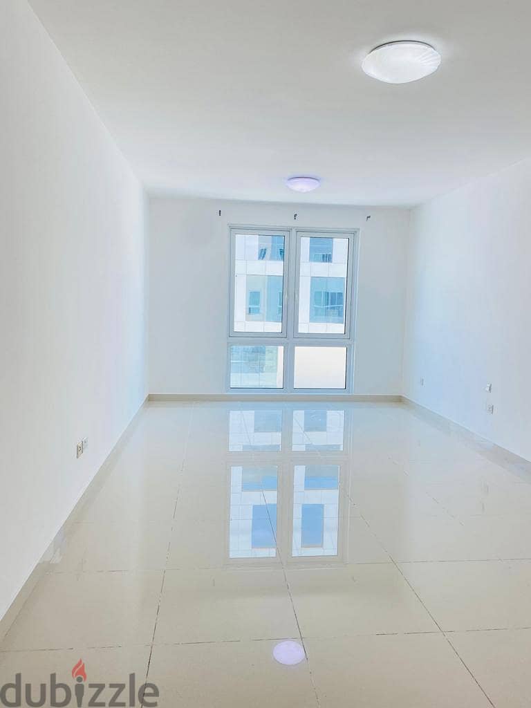 3 BHK Unfurnished apartment in Muscat Grand Mall dgd 8