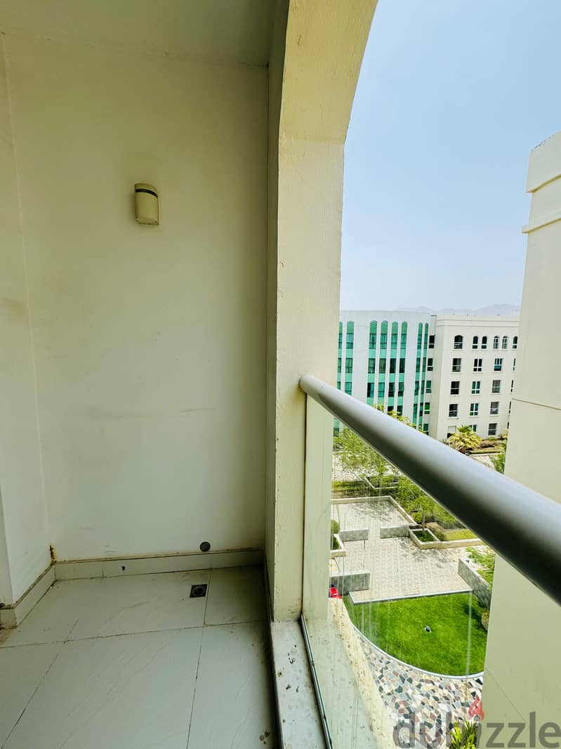 2 BHK fully furnished apartment for rent in Muscat Grand Mall yrdy6 8