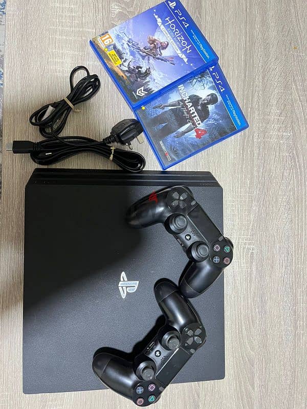 Playstation 4 pr+2original controller+2cd 0