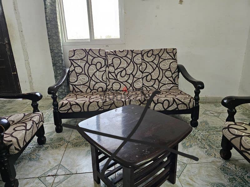 wooden Sofa for urgent sale (expact living oman) 3