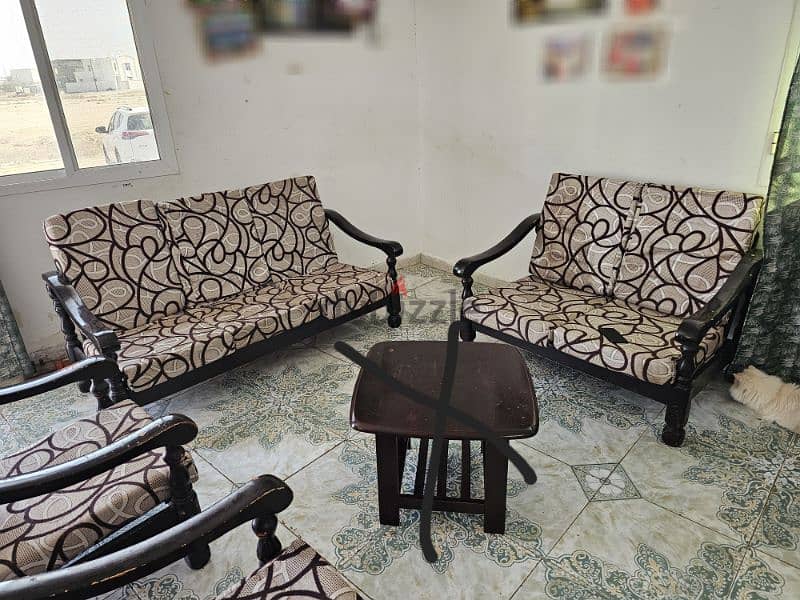 wooden Sofa for urgent sale (expact living oman) 6