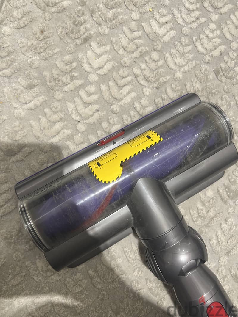 Dyson V10 animal vacuum 3