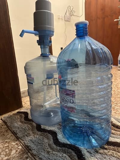 water bottle with pump