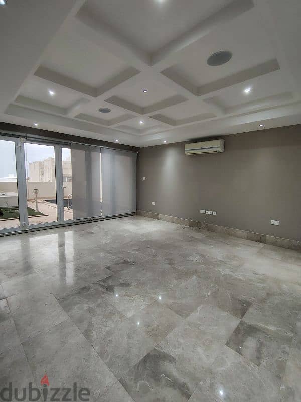 villa for rent at qurum hills- 3 bedroom 11