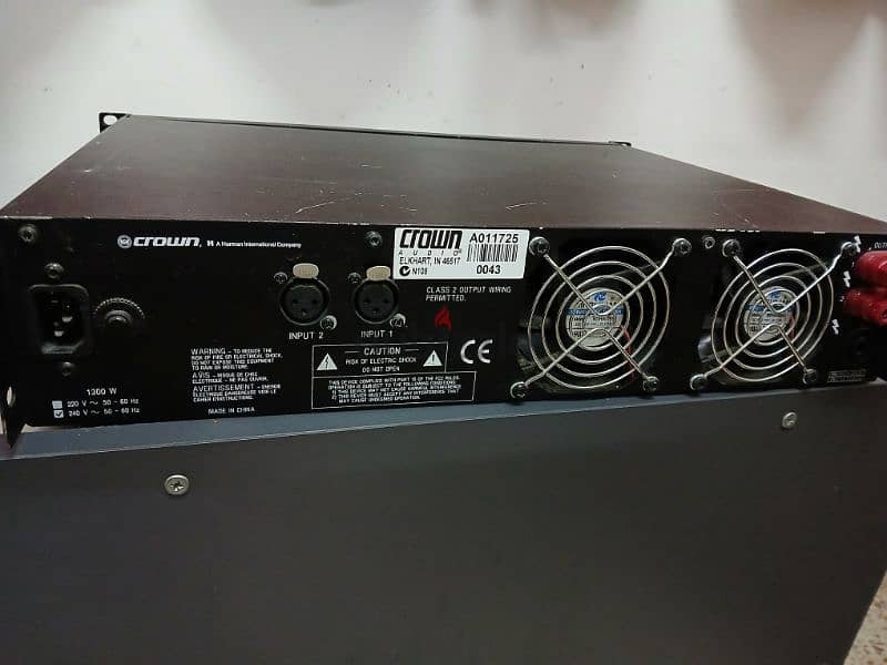 crown professional amplifier 4