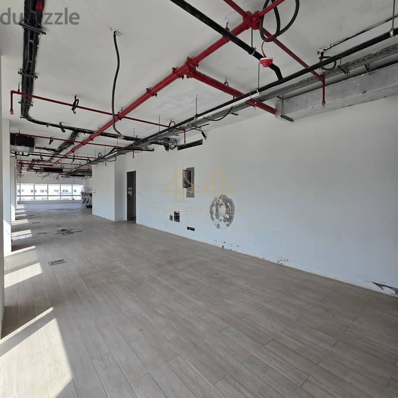 Open Space Office in One of the Best Locations in Al Khuwair 5