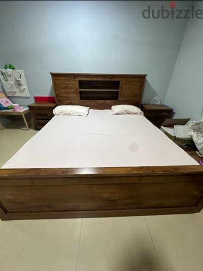 king size bed with matress and 2 side table