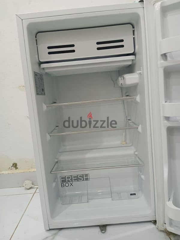 Excellent condition fridge 1