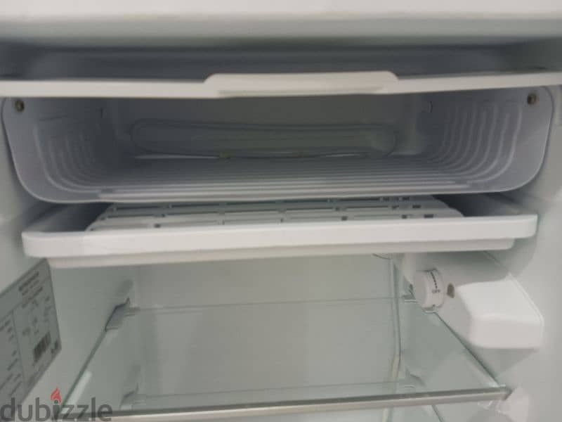 Excellent condition fridge 4