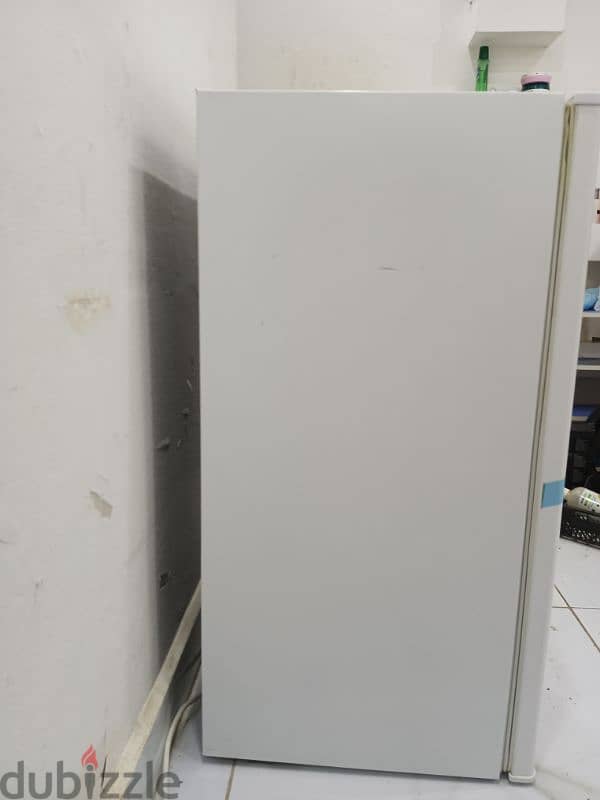 Excellent condition fridge 6