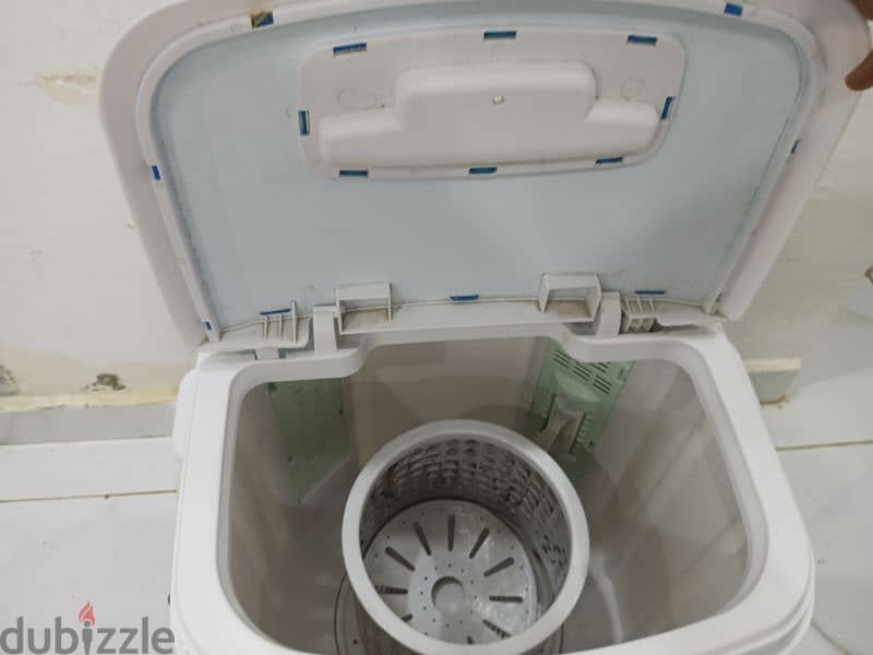 lightly used washing machine 2 in 1 2