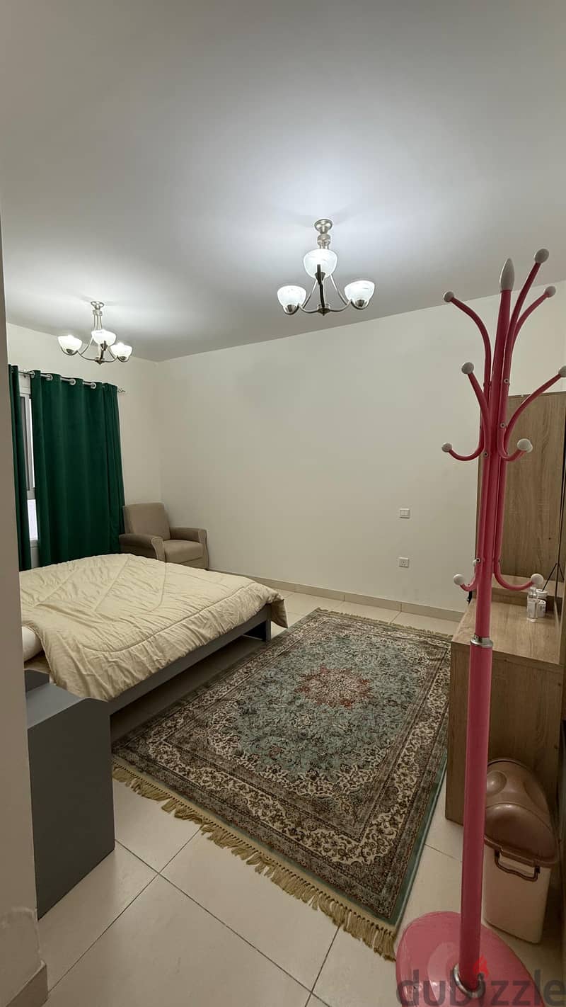 2 BHK Furnished apartment Location: Nesto Building Al Hail dfsg 9