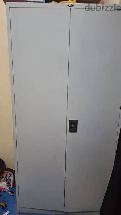 godrage metal cupboard and big coffee table in good condition