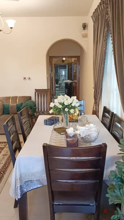 **للبيع فلة في العذيبة Villa for sale in Azaiba