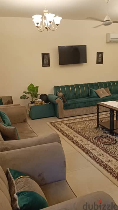 لبيع : فيلا مستقلة في العذيبة بتشطيبات جميلة  (Villa for sale azaiba)