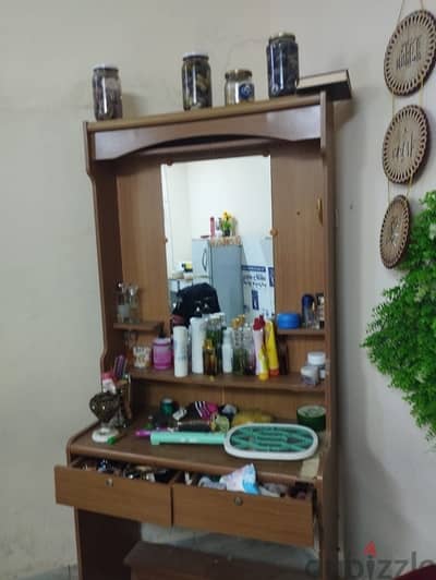 dressing table and side table for sale