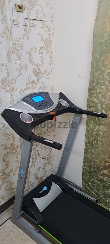 Treadmill Very Good Condition Like new (Can be Delivere also) 1