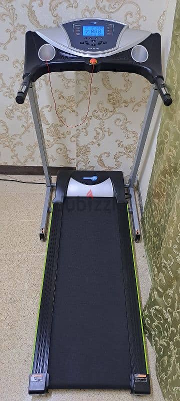 Treadmill Very Good Condition Like new (Can be Delivere also) 2